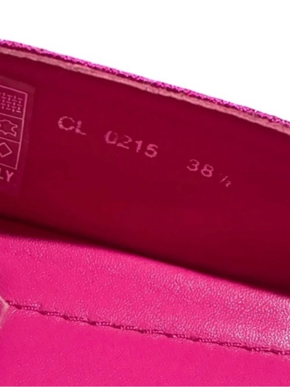 Dior Fushia Embellished
Espadrille Flats Pink
Authentic size 8.5 - Picture 10 of 12